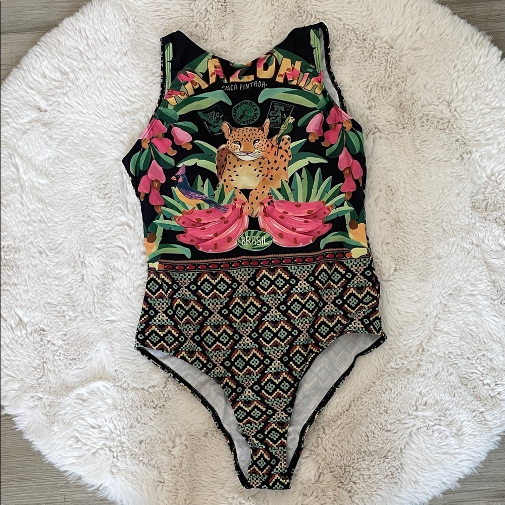 Brazilian Tropical Jungle One-Piece Swimsuit

NEW WITHOUT TAG